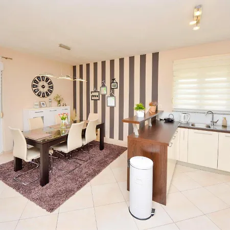 Stipe By Interhome Ferienhaus *