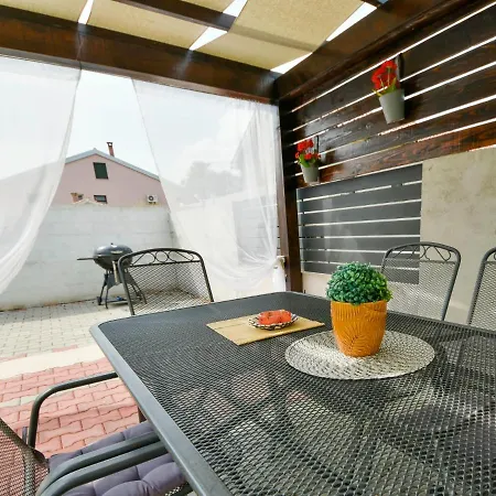 Stipe By Interhome Ferienhaus