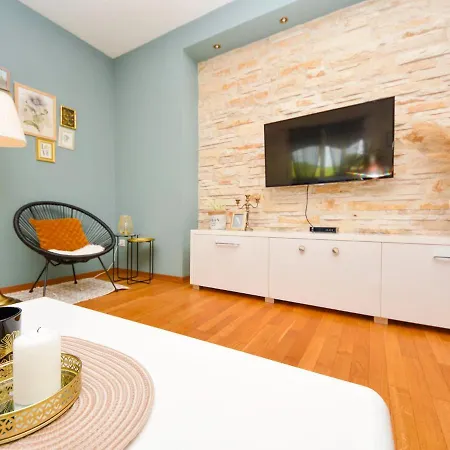 Stipe By Interhome * Smilcic