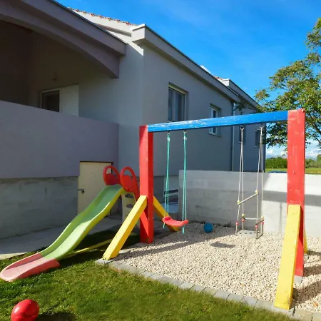 Stipe By Interhome Smilcic