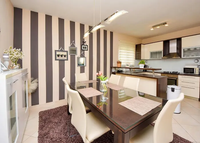 Stipe By Interhome * Smilcic