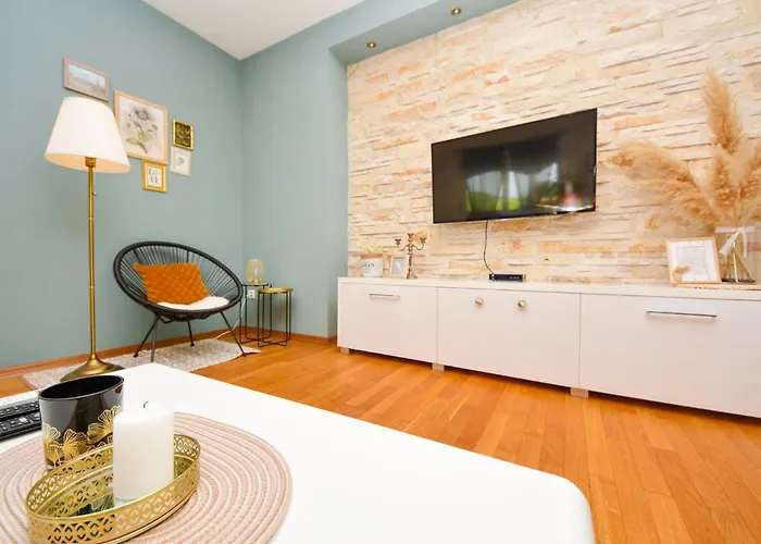 Stipe By Interhome * Smilcic